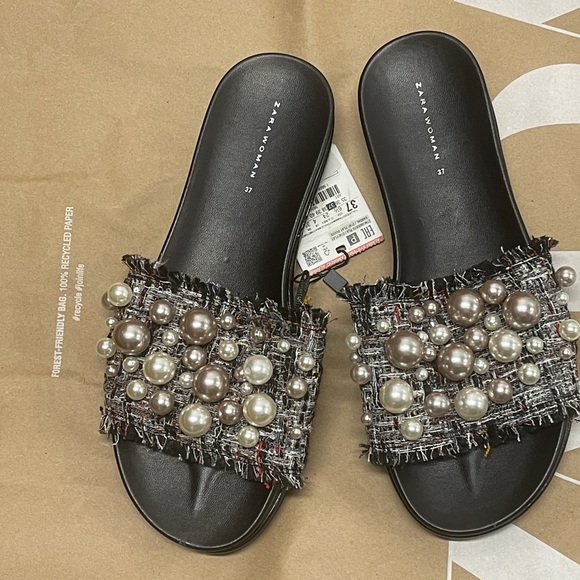 ZARA WOMAN SLIDES WITH PEARLS - Picture 8 of 11